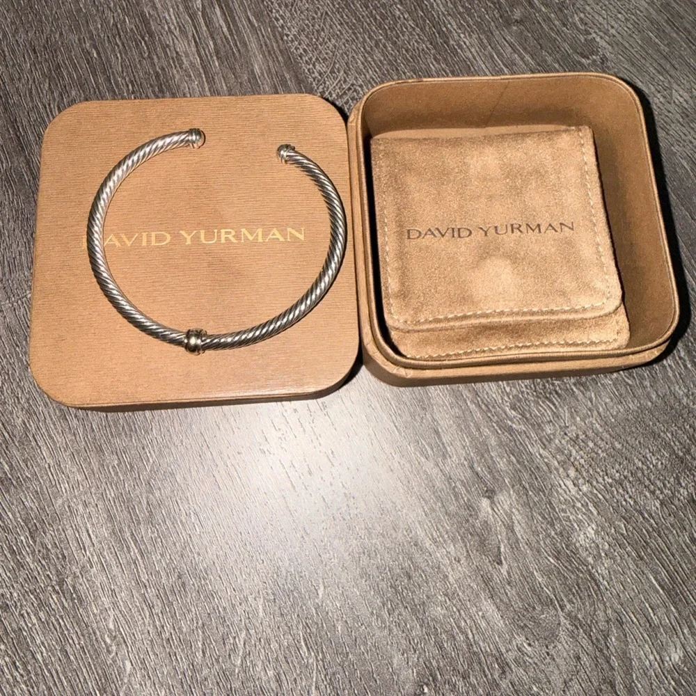 DAVID YURMAN CABLE FLEX® STATION BRACELET - Picture 2 of 5
